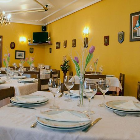 Hostal Restaurante La Cepa Cariño Exterior foto